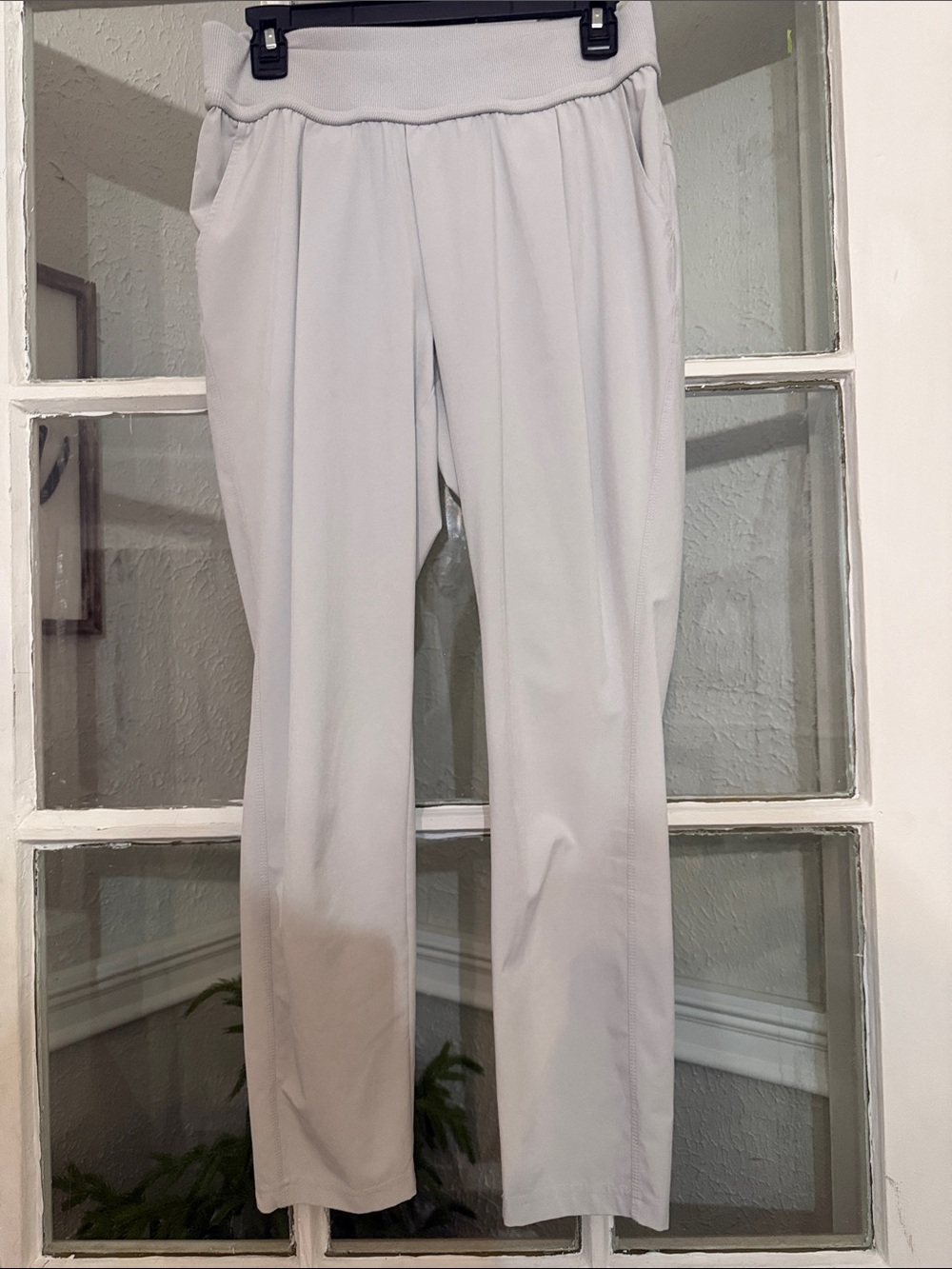 Athleta Women’s Light Gray Pull-On Pants